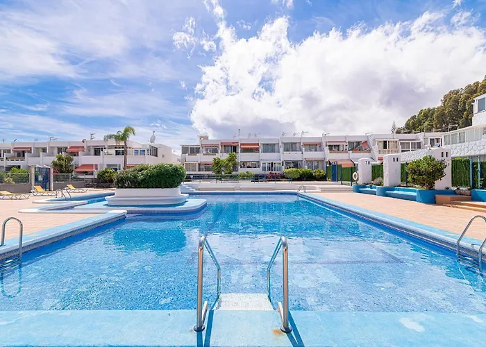 La Siesta * Costa Del Silencio