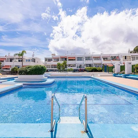 La Siesta * Costa Del Silencio